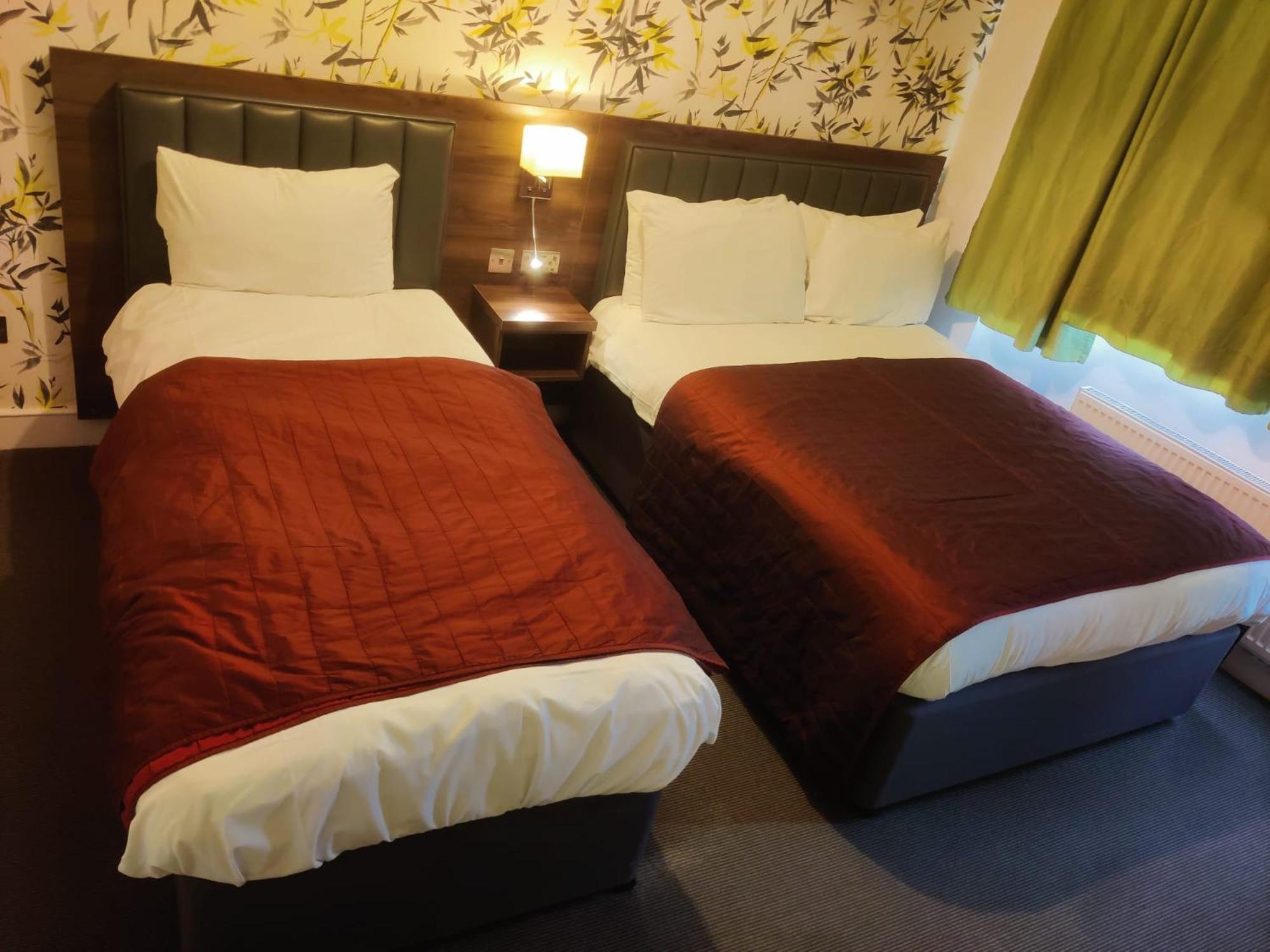 Chelsea House Hotel - B&B Лондон Екстер'єр фото