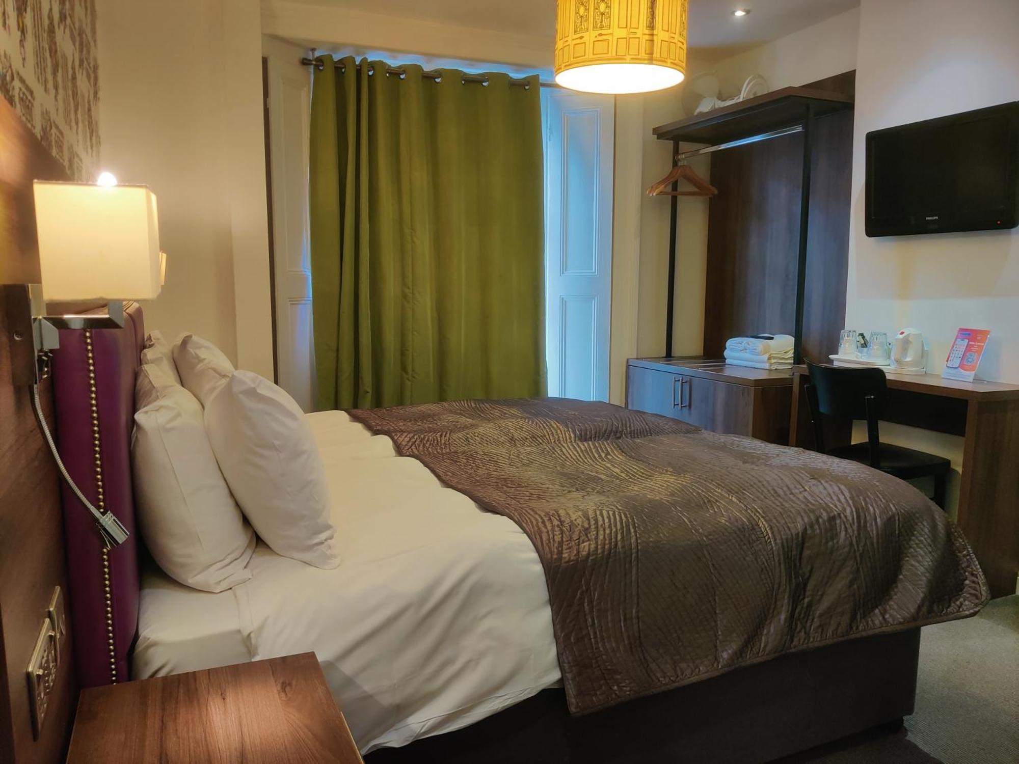 Chelsea House Hotel - B&B Лондон Екстер'єр фото