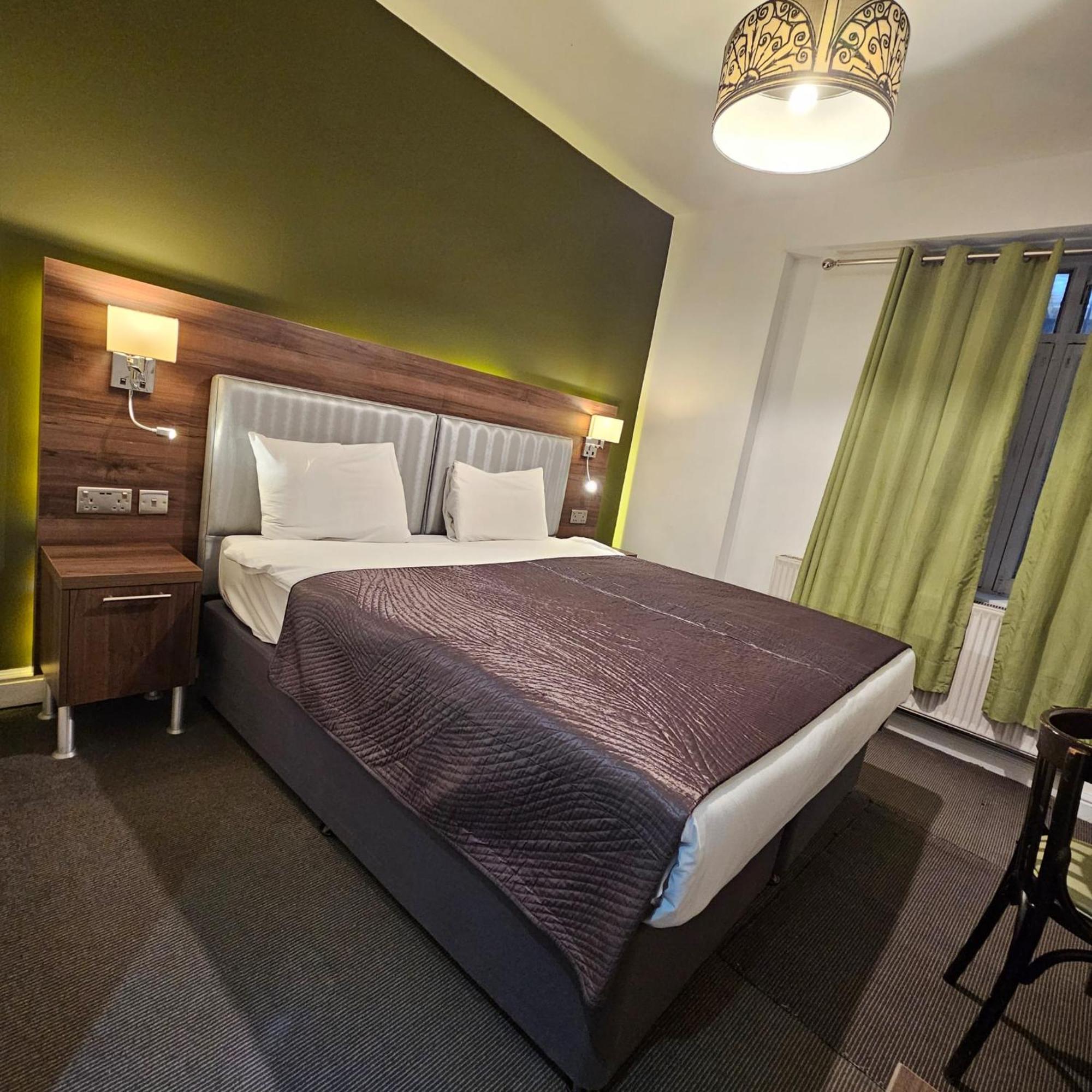 Chelsea House Hotel - B&B Лондон Екстер'єр фото