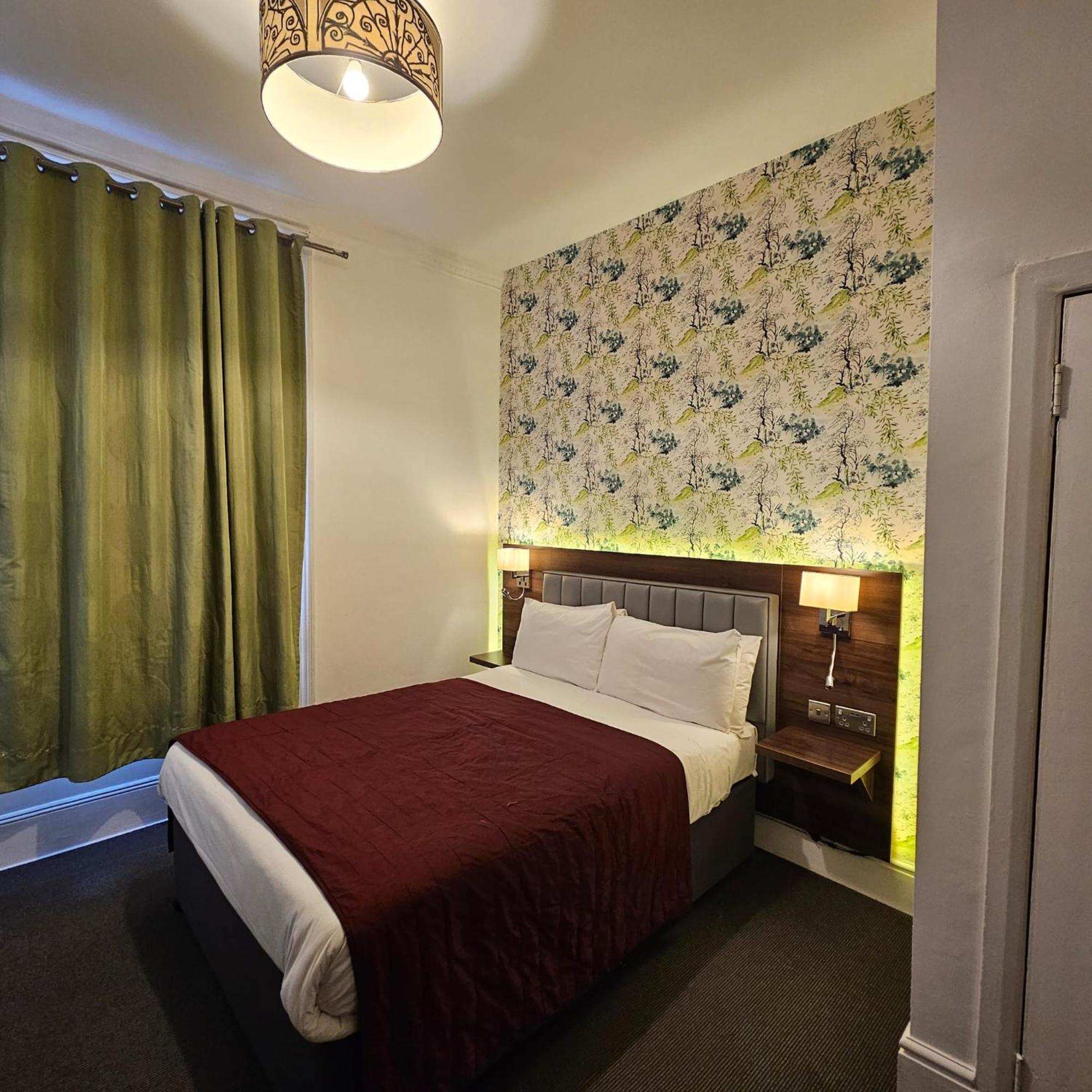 Chelsea House Hotel - B&B Лондон Екстер'єр фото